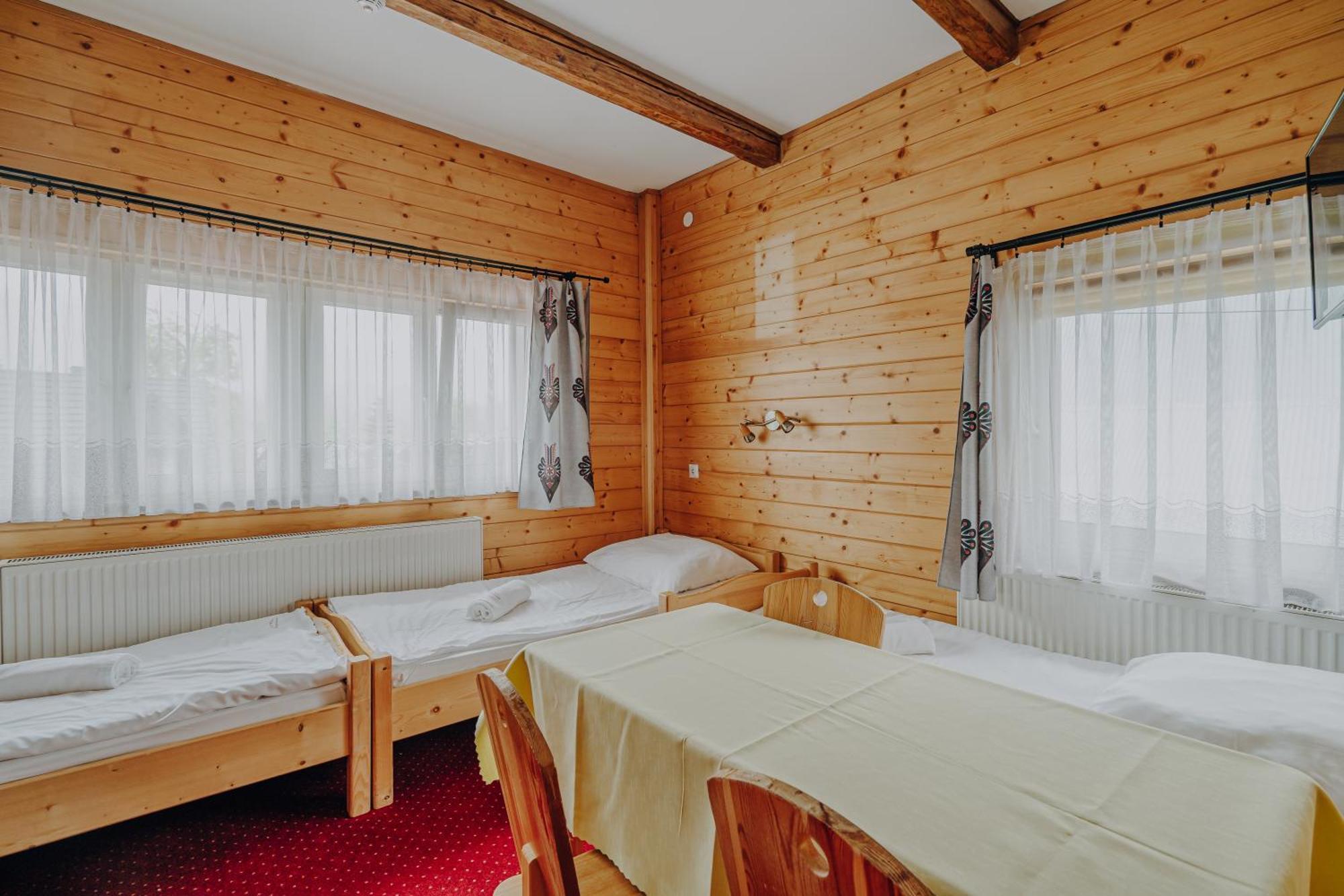 Osw Moszczeniczanka Hotel ซาโกปาเน ภายนอก รูปภาพ